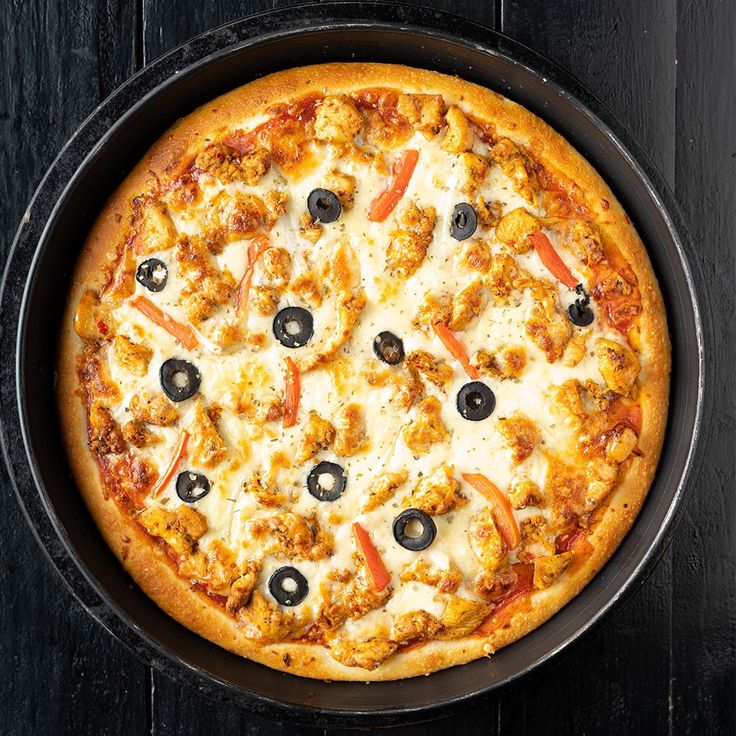 Royal BBQ Chicken Pizza - Image 5