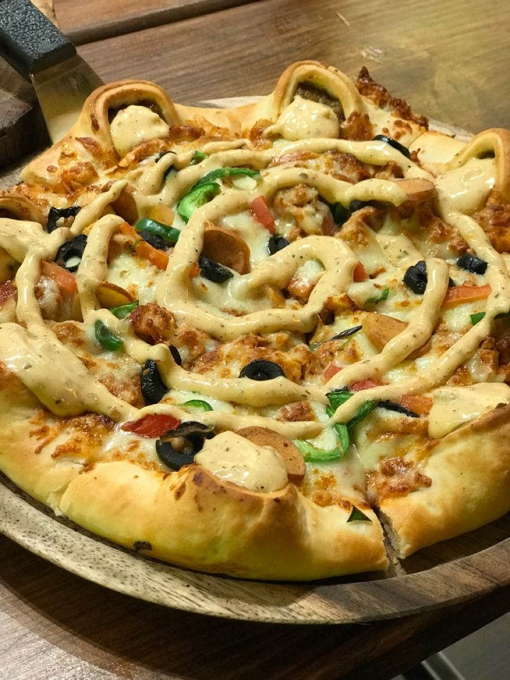 Royal Crown Crust Pizza - Image 3